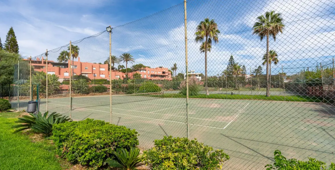 Продажа апартаментов на первом этаже в Marbella 30