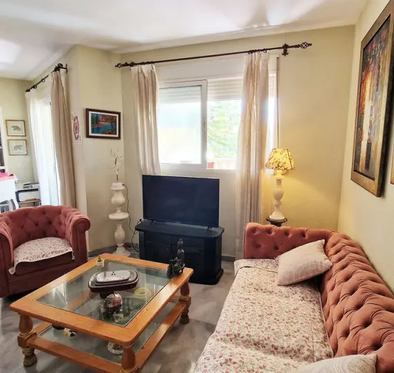 Sale of middle floor apartment in Arroyo de la Miel