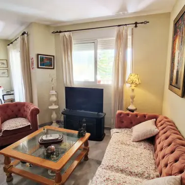 Sale of middle floor apartment in Arroyo de la Miel