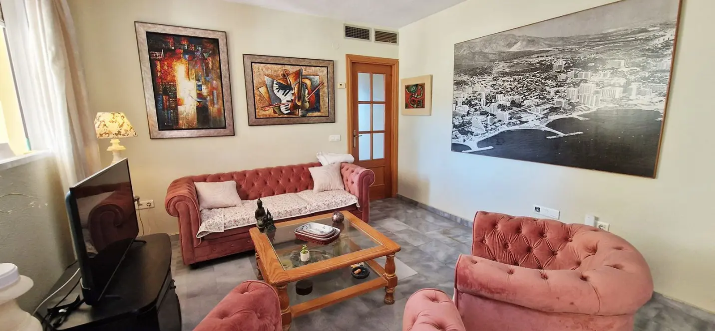 Sale of middle floor apartment in Arroyo de la Miel 4