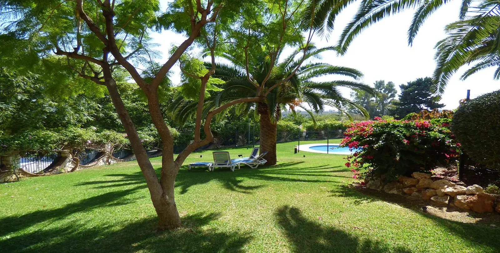 Venta de apartamento en planta media en Arroyo de la Miel 23