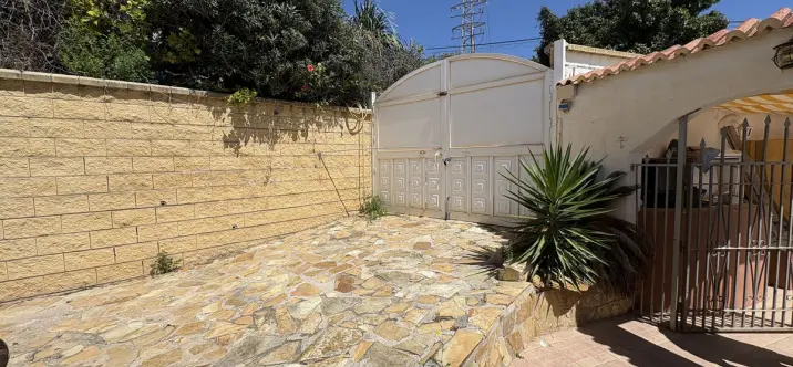 Sale of semi-detached house in Torreblanca 3