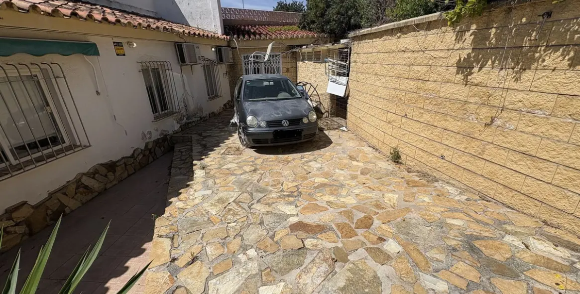 Продажа дома на две семьи в Torreblanca 5