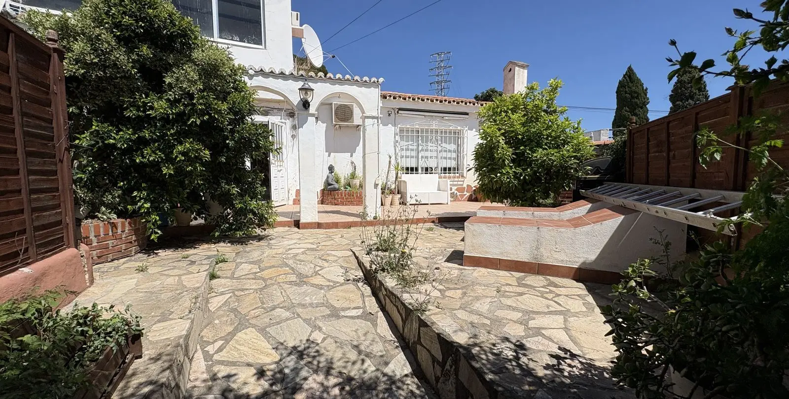 Sale of semi-detached house in Torreblanca 1