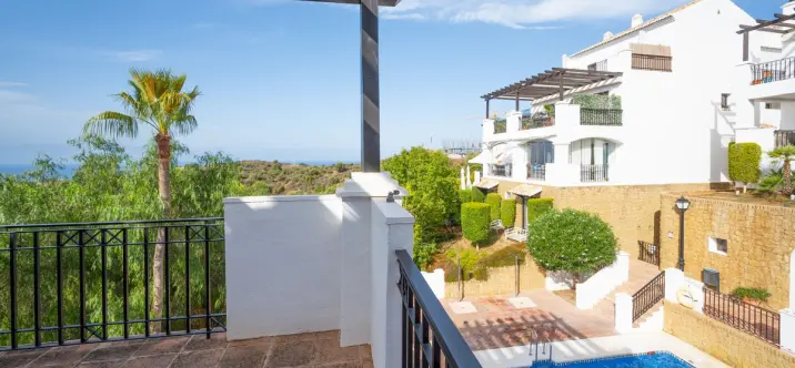 Sale of penthouse duplex in Altos de los Monteros 3