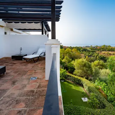 Venta de ático dúplex en Altos de los Monteros