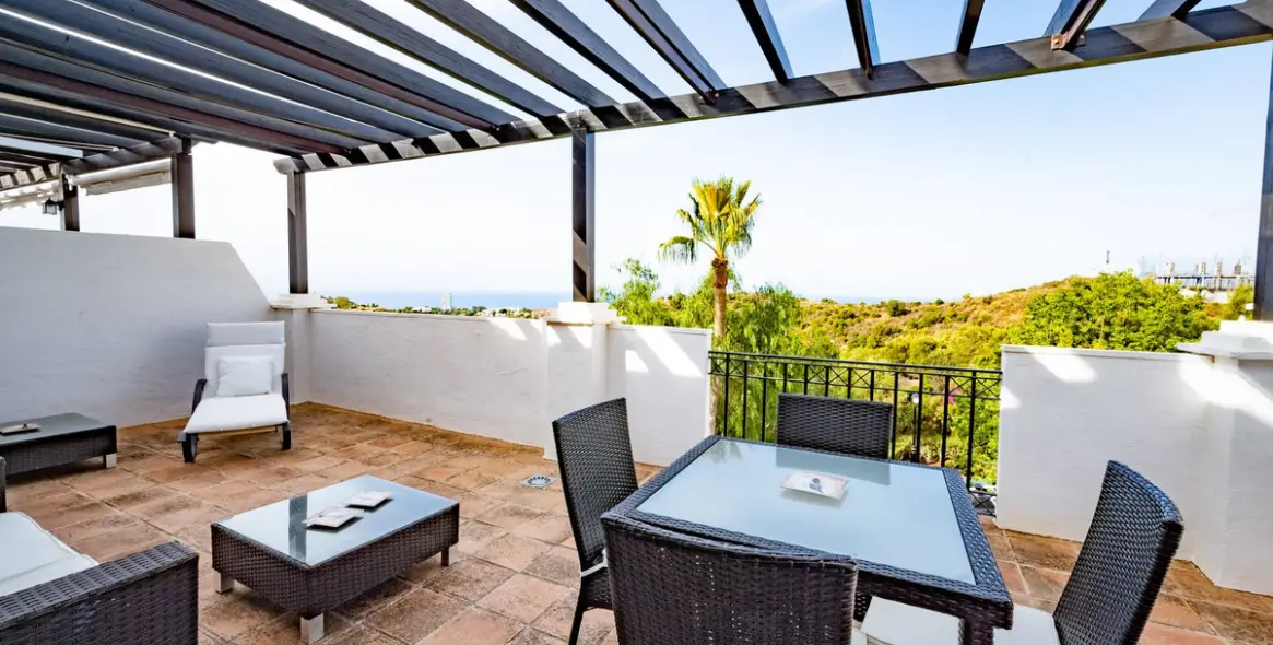 Venta de ático dúplex en Altos de los Monteros 6