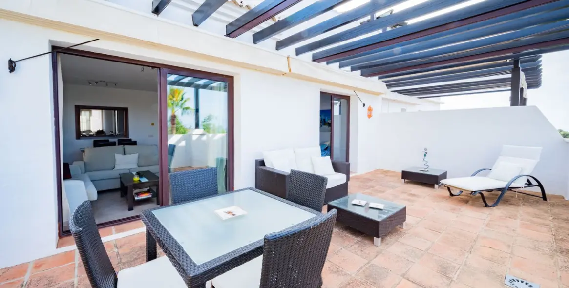 Venta de ático dúplex en Altos de los Monteros 7