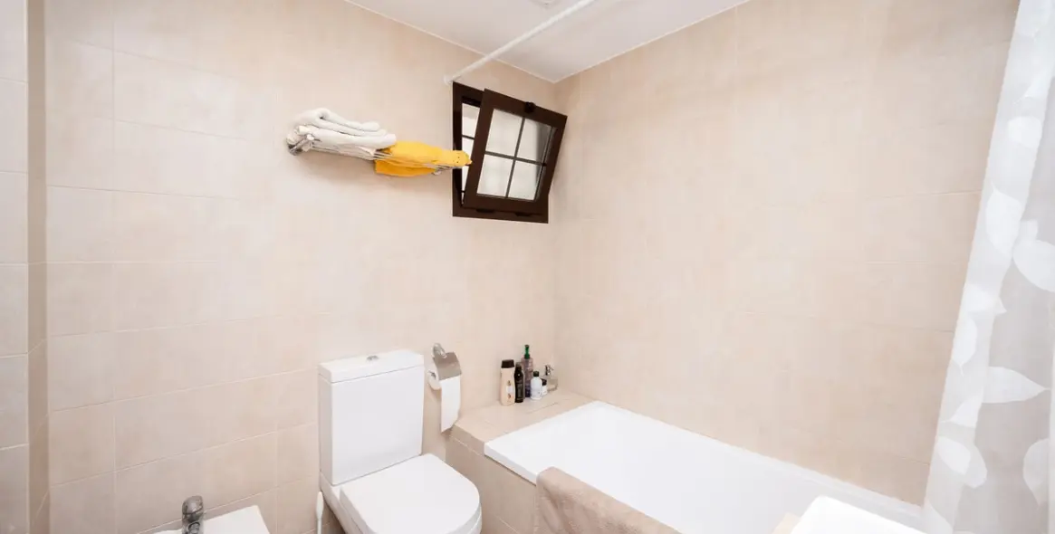 Venta de ático dúplex en Altos de los Monteros 22