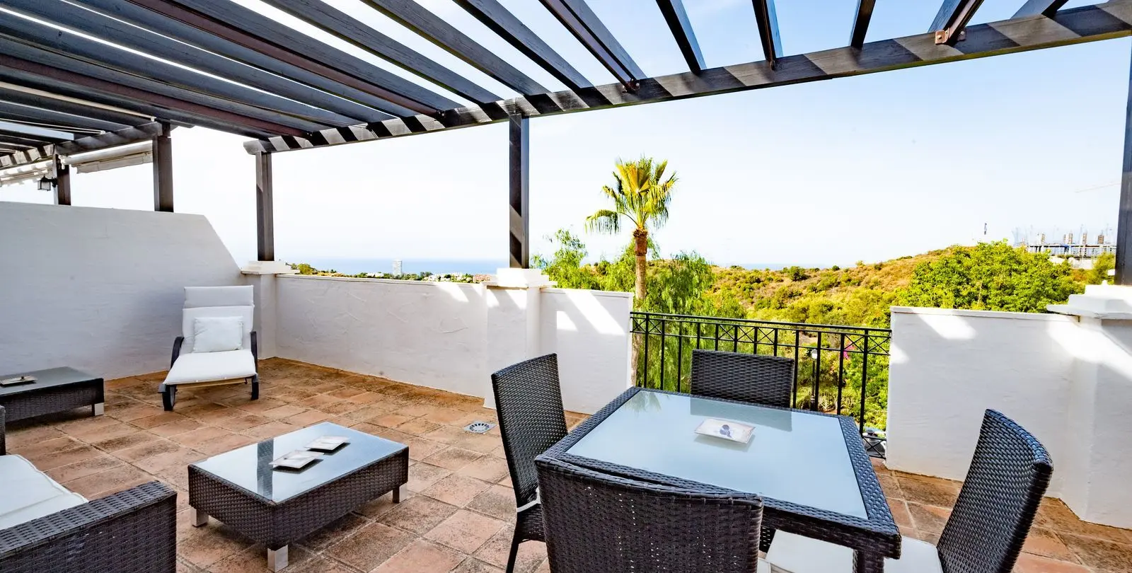 Sale of penthouse duplex in Altos de los Monteros 6