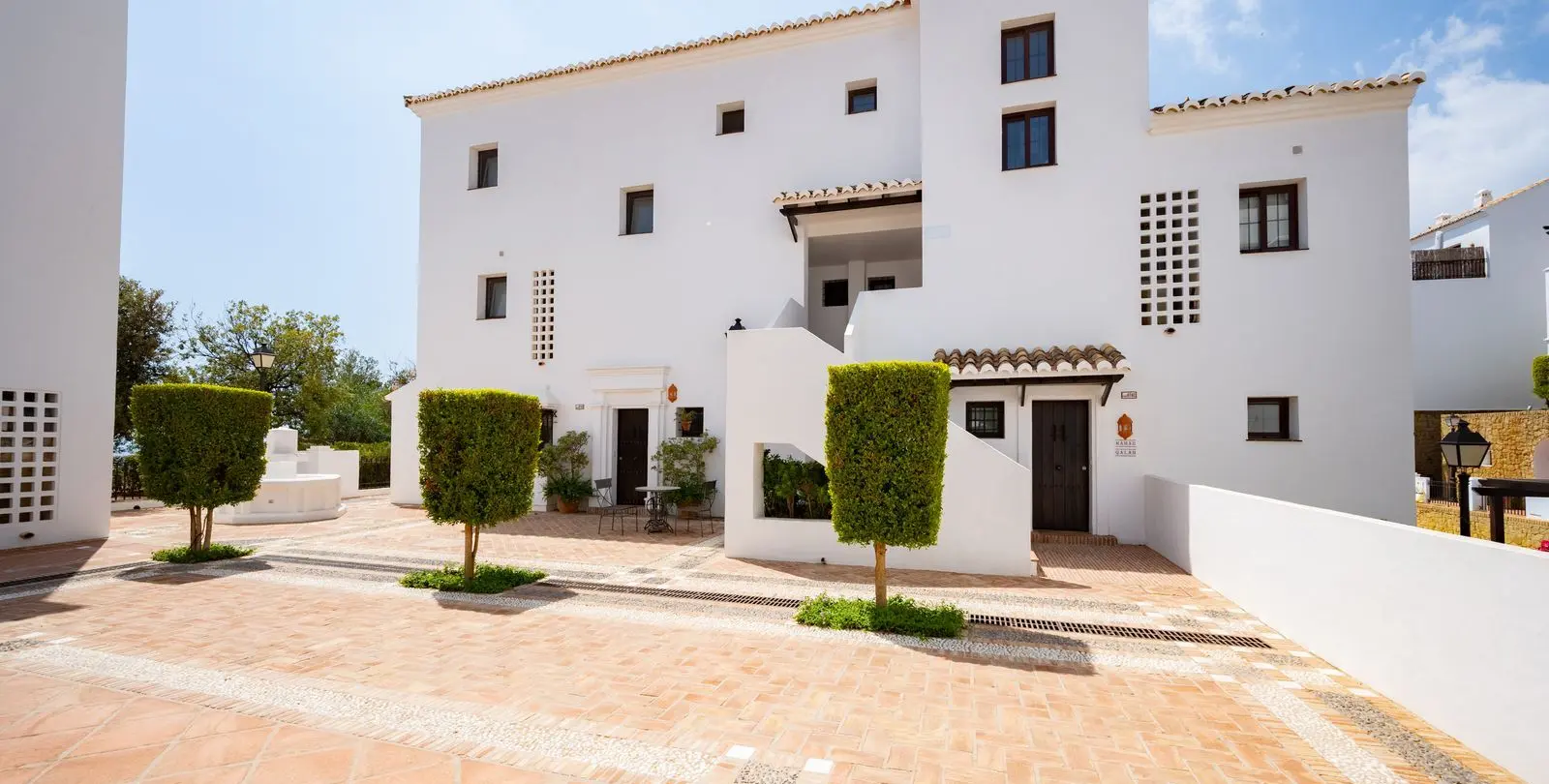 Sale of penthouse duplex in Altos de los Monteros 28