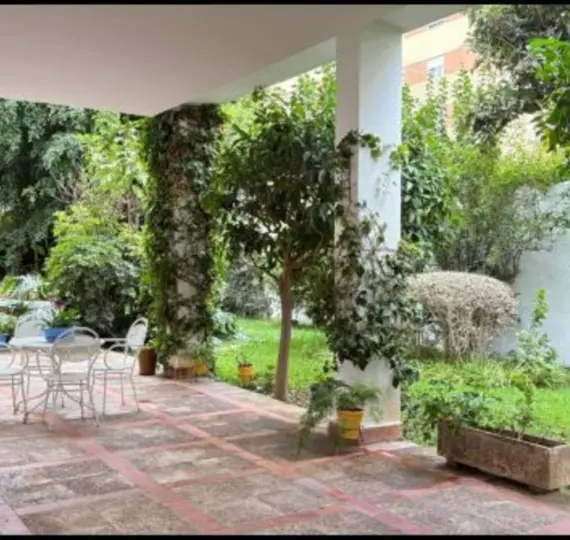 Продажа апартаментов на среднем этаже в Marbella