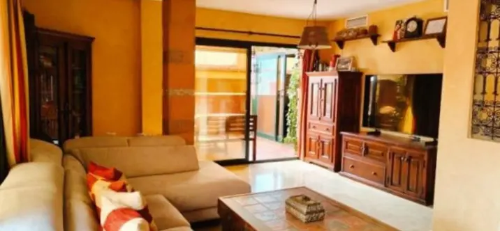 Venta de ático dúplex en San Pedro de Alcántara 3