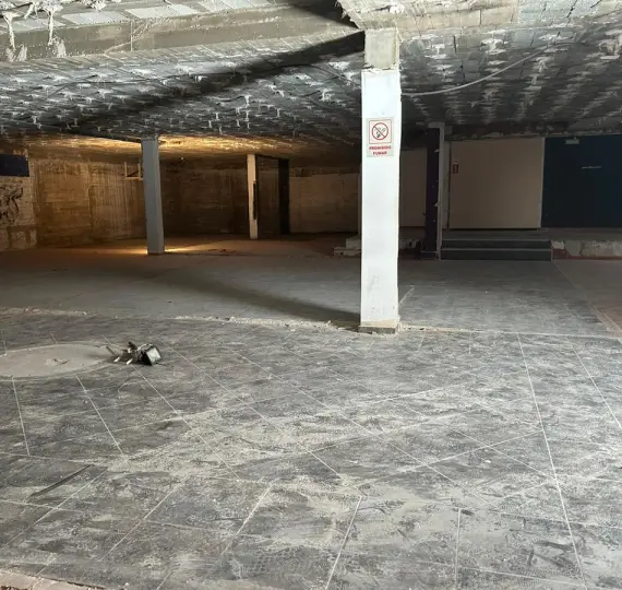 Commercial premises R5131426