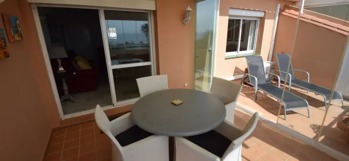 Sale of penthouse in La Cala de Mijas 2