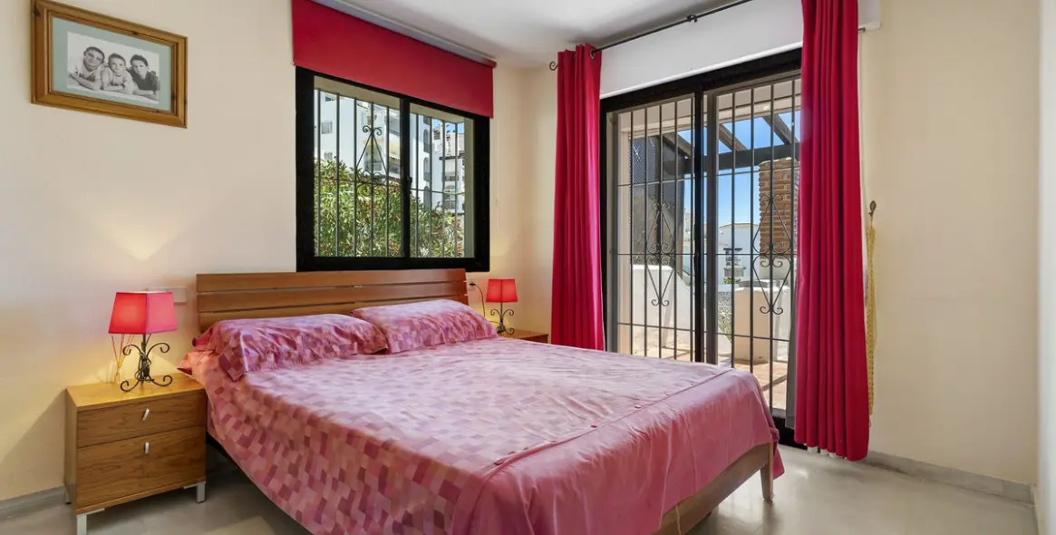 Venta de casa pareada en Calahonda 22