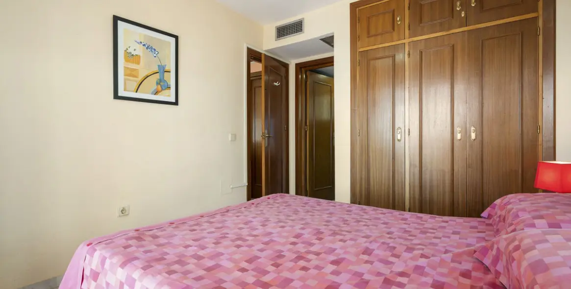 Venta de casa pareada en Calahonda 23