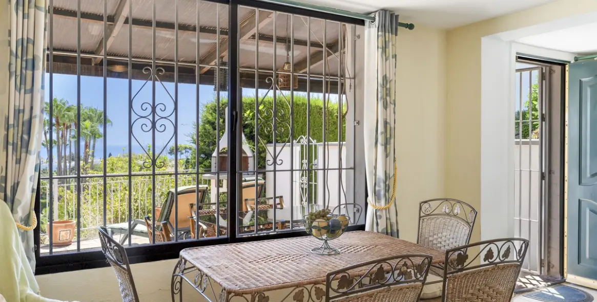 Venta de casa pareada en Calahonda 31