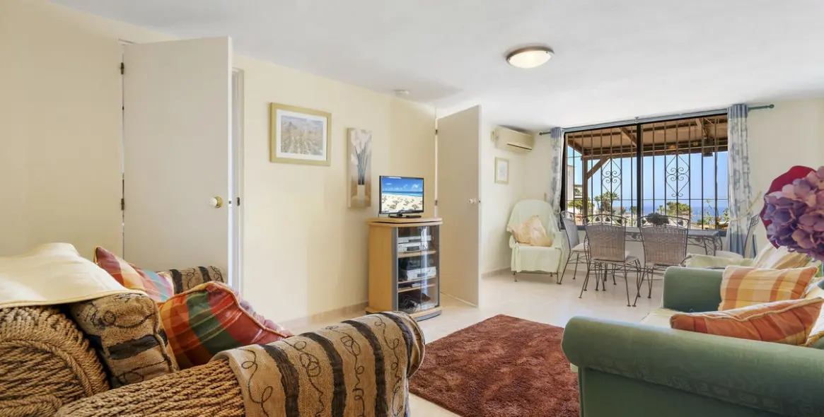 Venta de casa pareada en Calahonda 32