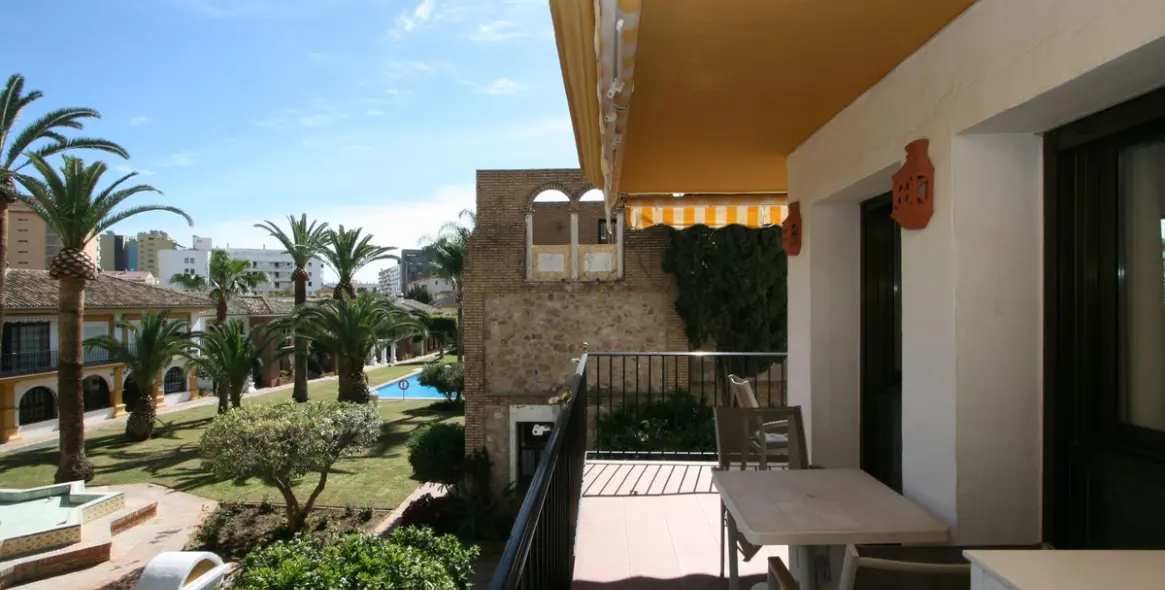 Sale of middle floor apartment in Fuengirola 20