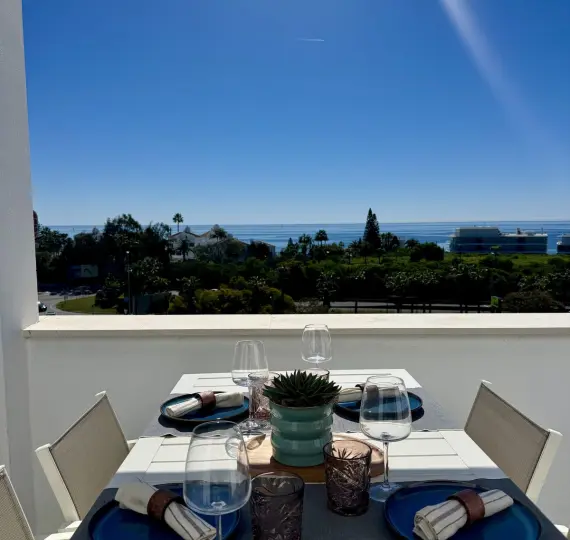 Sale of penthouse in Estepona