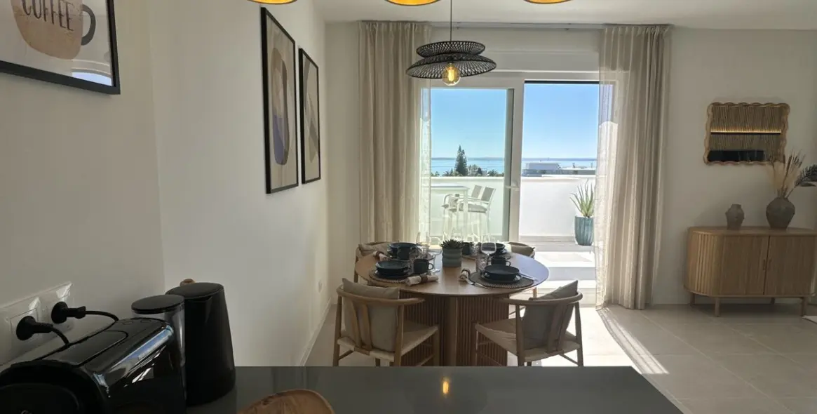 Sale of penthouse in Estepona 6