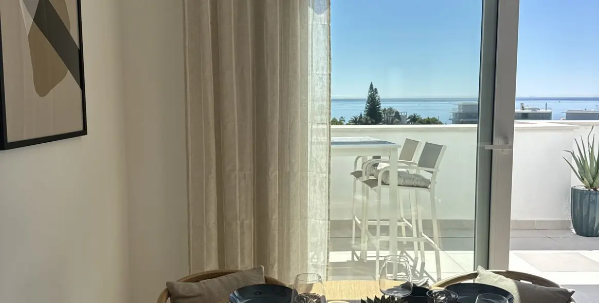 Sale of penthouse in Estepona 8