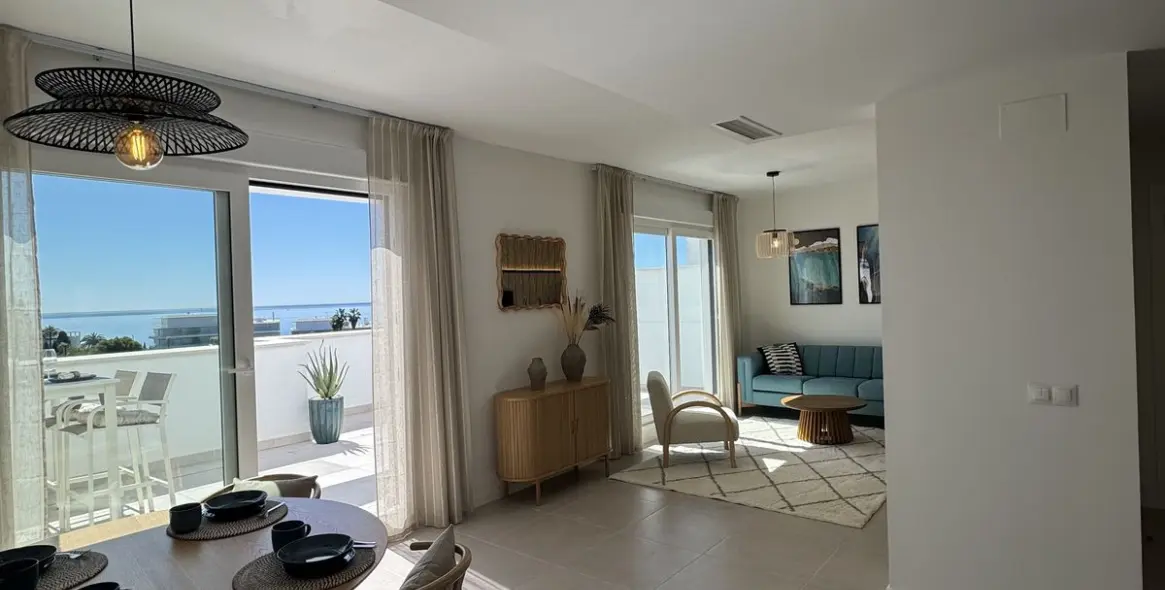 Sale of penthouse in Estepona 10
