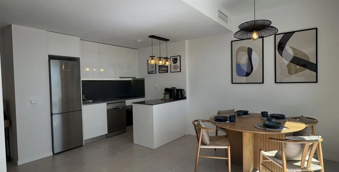 Sale of penthouse in Estepona 11