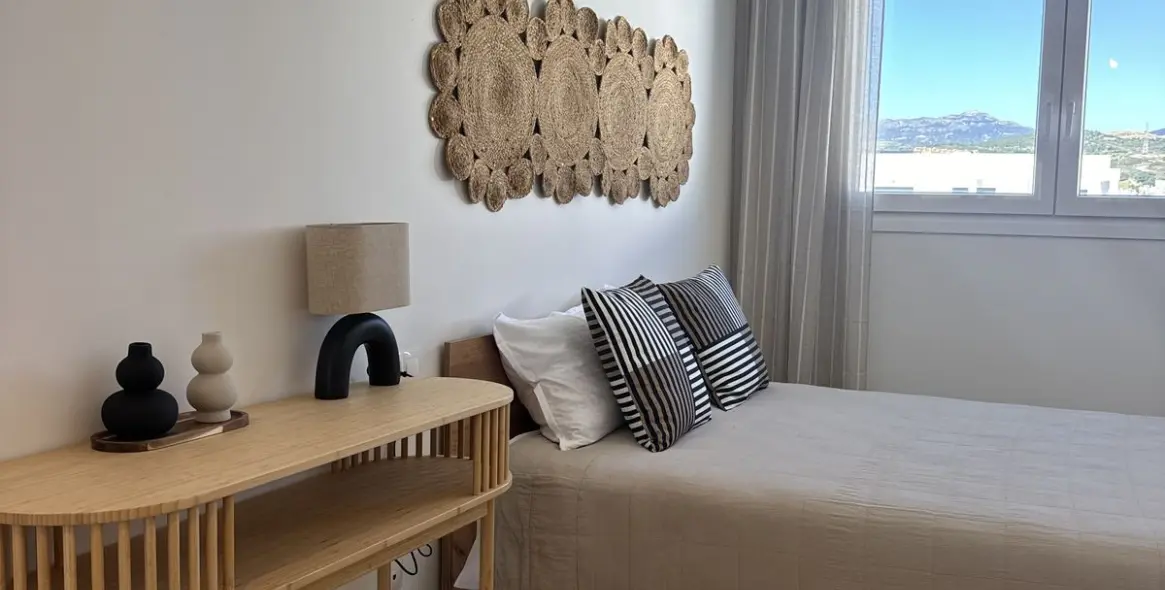 Sale of penthouse in Estepona 12