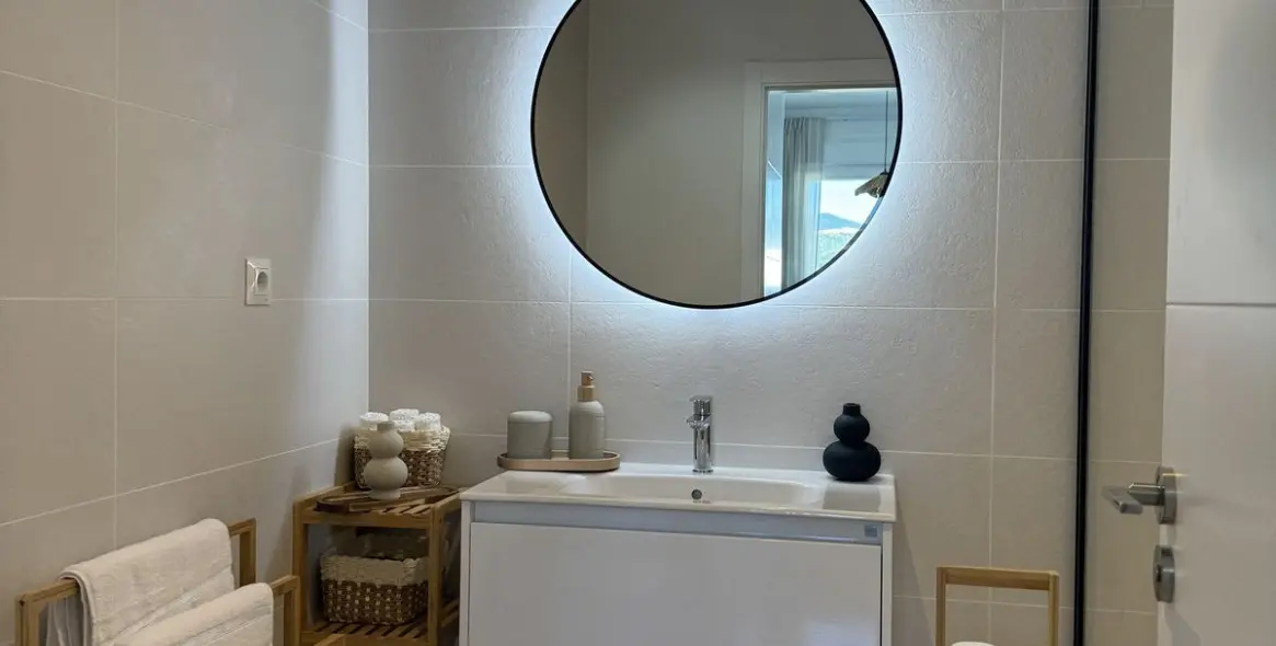 Sale of penthouse in Estepona 15