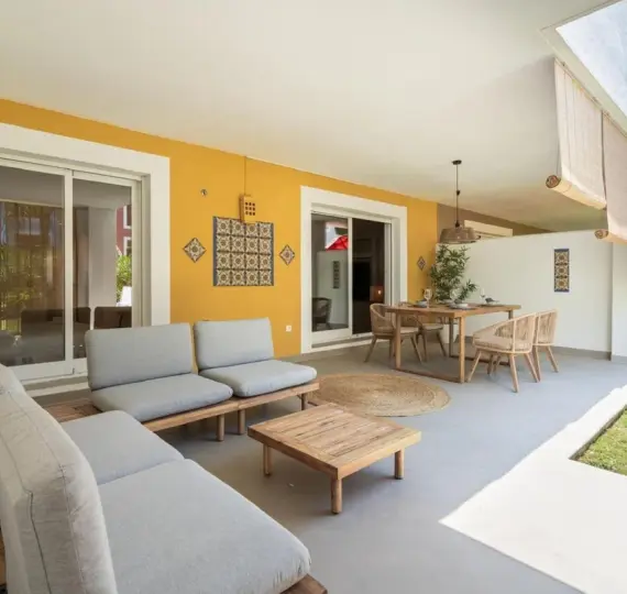 Venta de apartamento en planta baja en El Paraiso