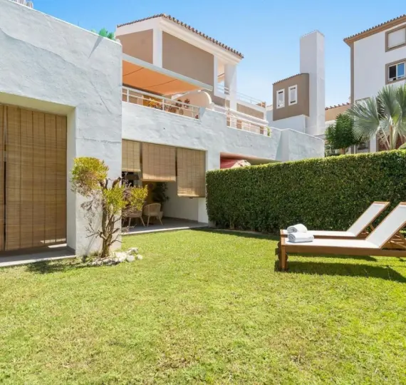 Venta de apartamento en planta baja en El Paraiso
