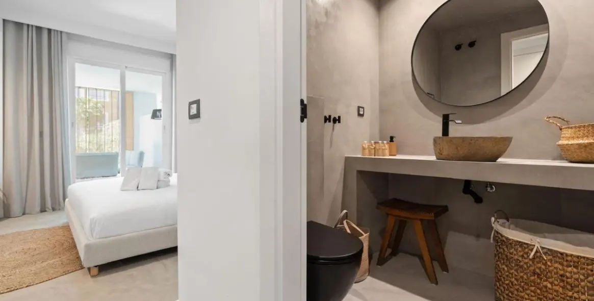 Sale of ground floor apartment in El Paraiso 9