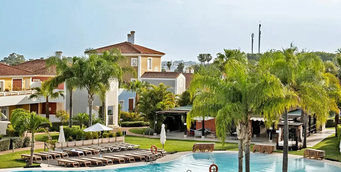 Sale of ground floor apartment in El Paraiso 15