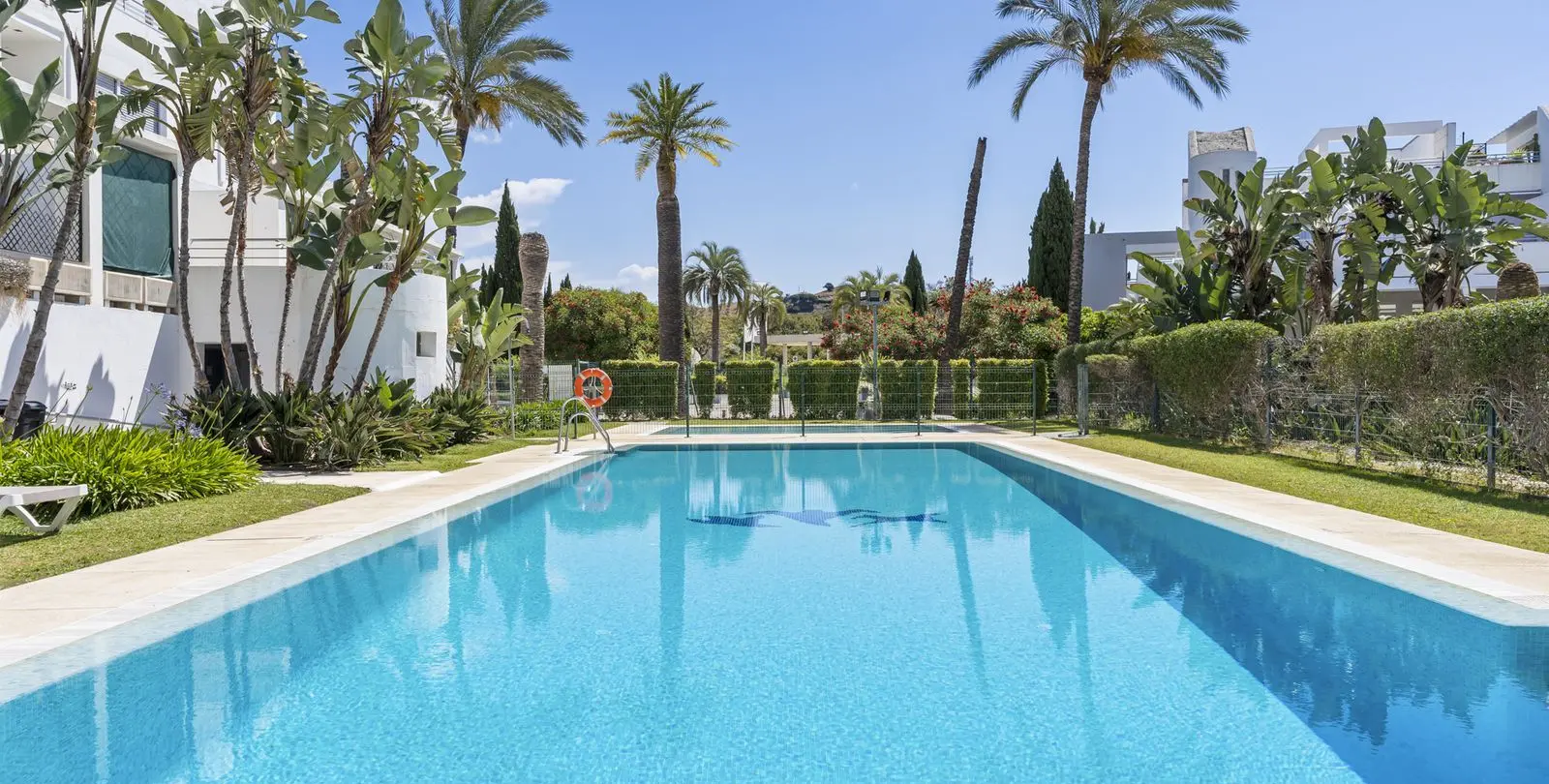 Sale of penthouse duplex in La Cala de Mijas 37