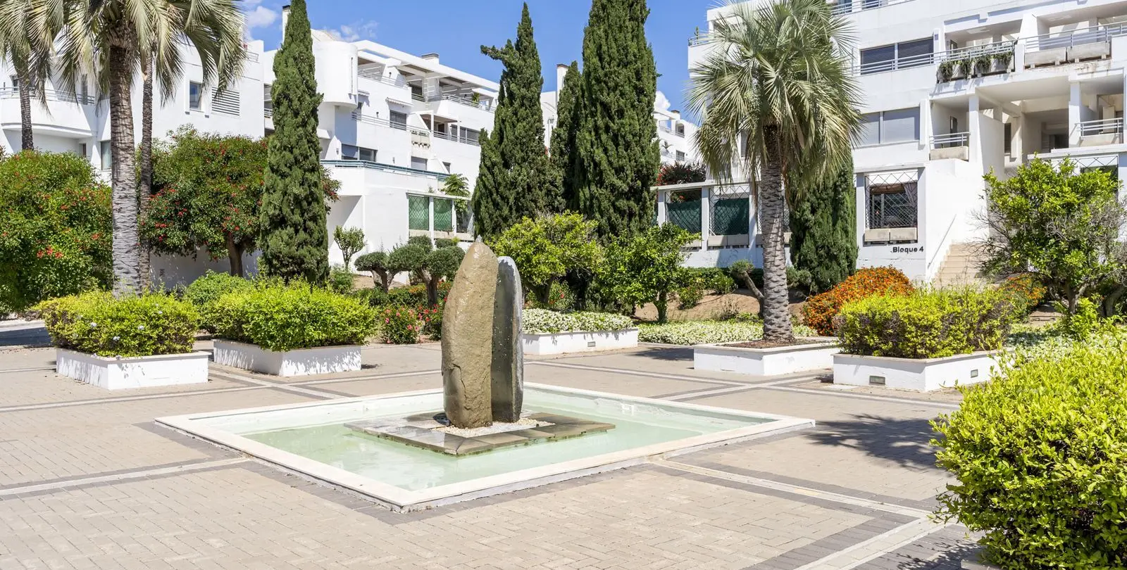 Sale of penthouse duplex in La Cala de Mijas 42