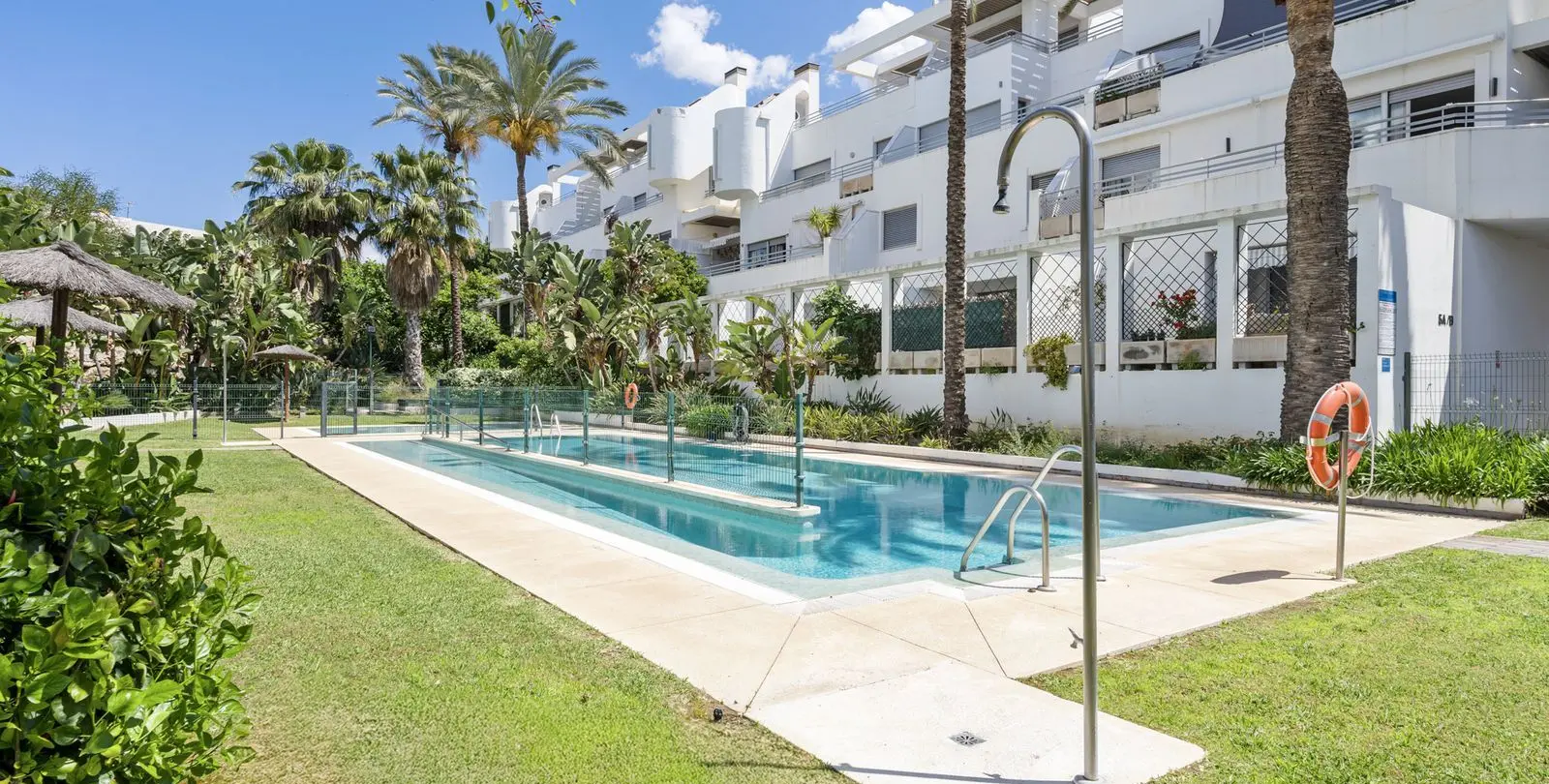 Sale of penthouse duplex in La Cala de Mijas 45