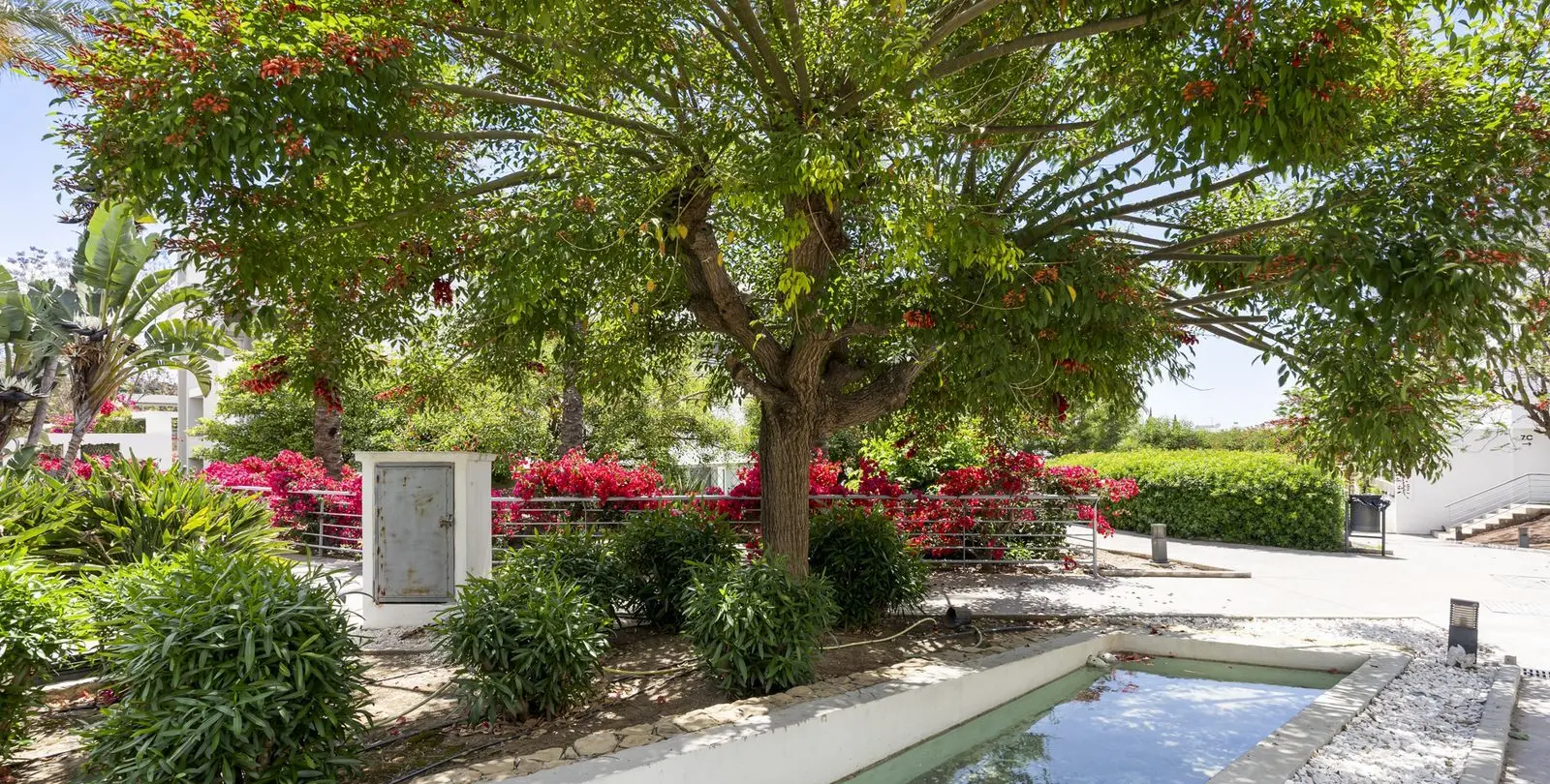 Sale of penthouse duplex in La Cala de Mijas 46