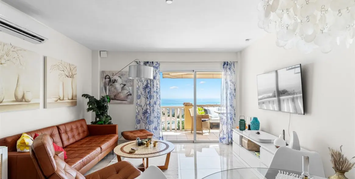 Sale of penthouse in Fuengirola (district Higueron) 5