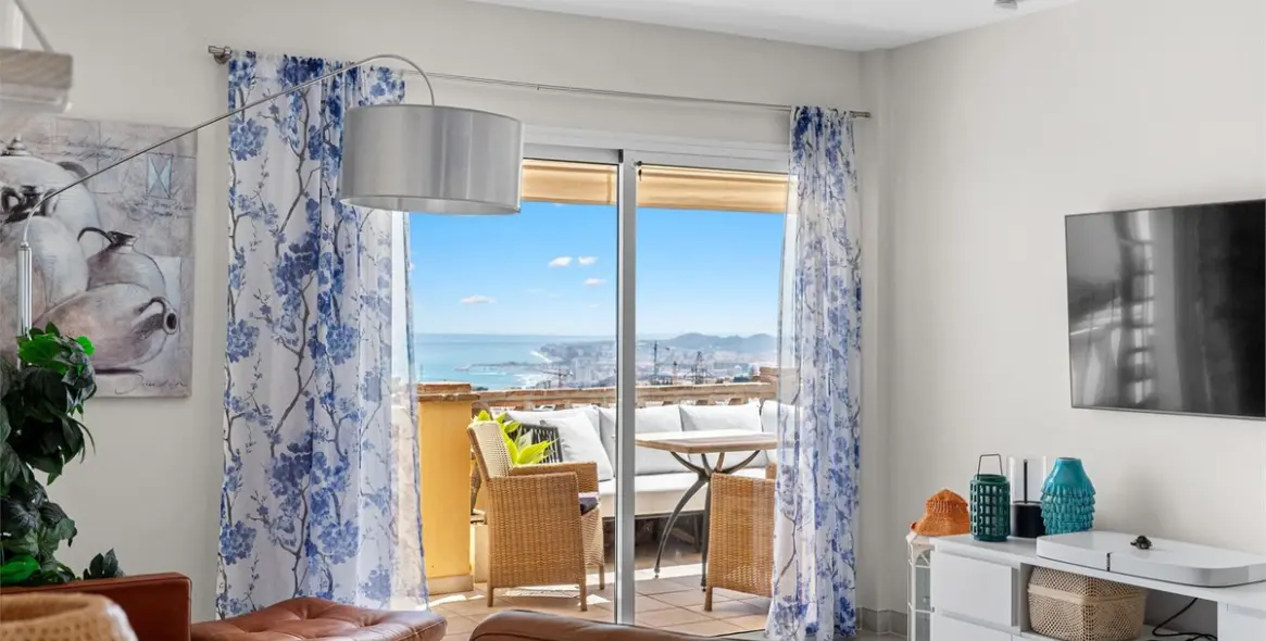 Sale of penthouse in Fuengirola (district Higueron) 6