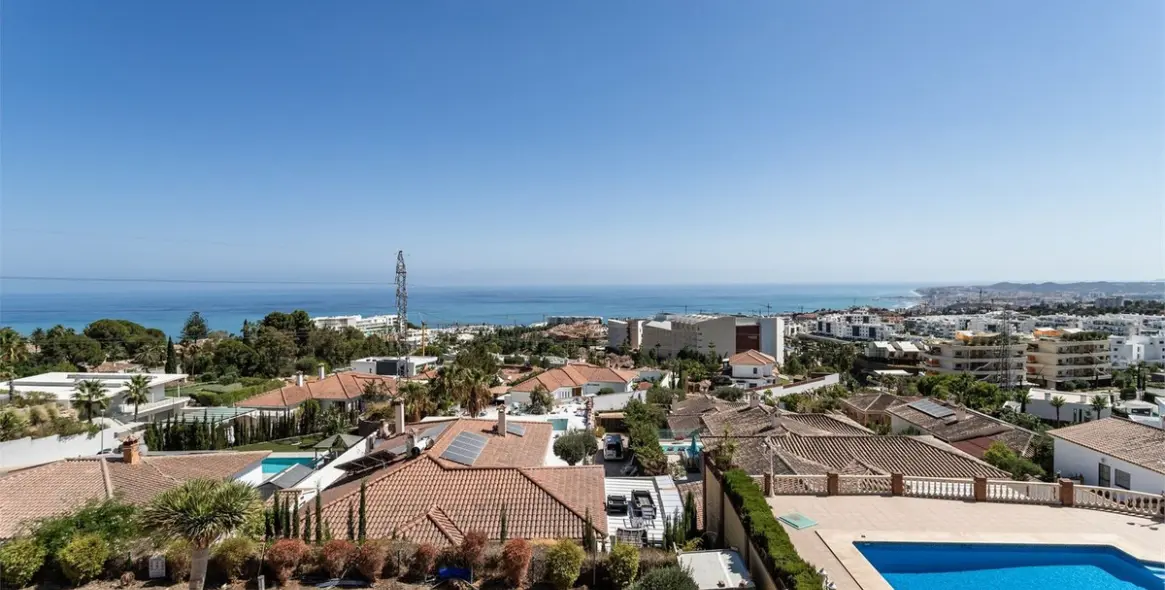 Продажа пентхауса в Higueron 24