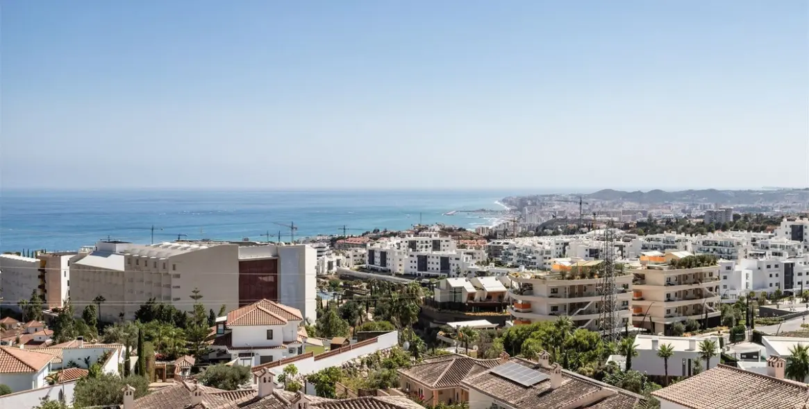 Продажа пентхауса в Higueron 31