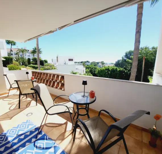 Sale of middle floor apartment in Miraflores