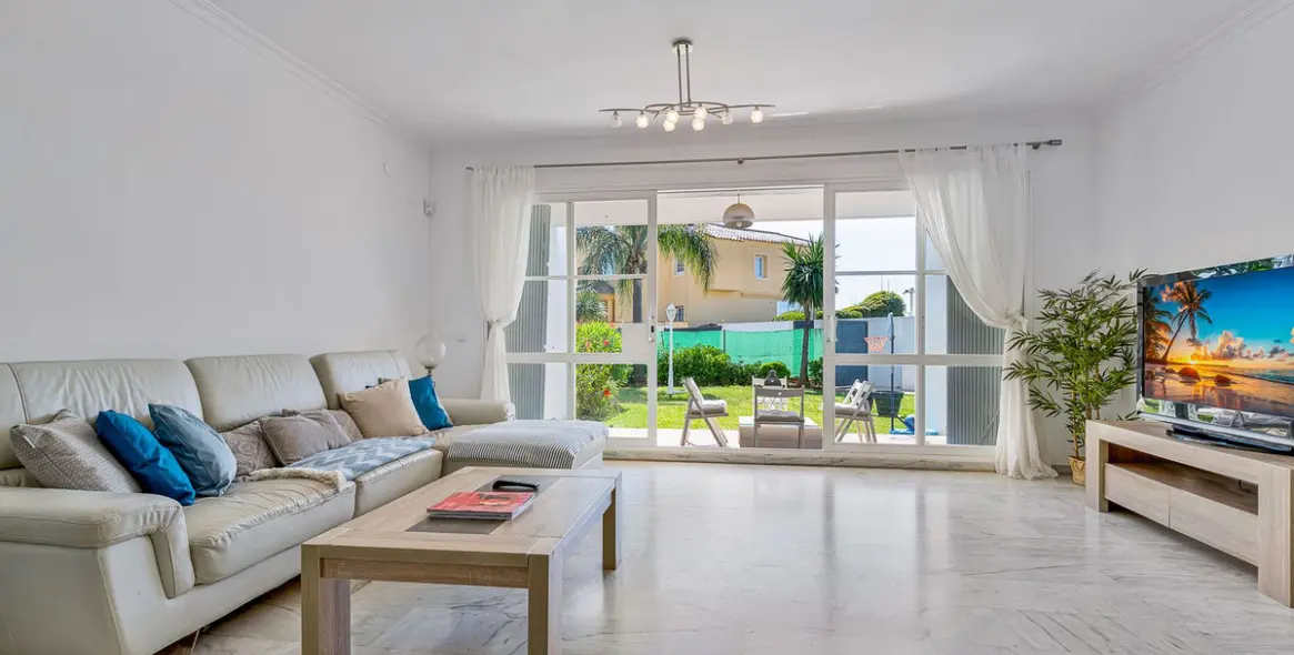 Продажа таунхауса в Calahonda 2