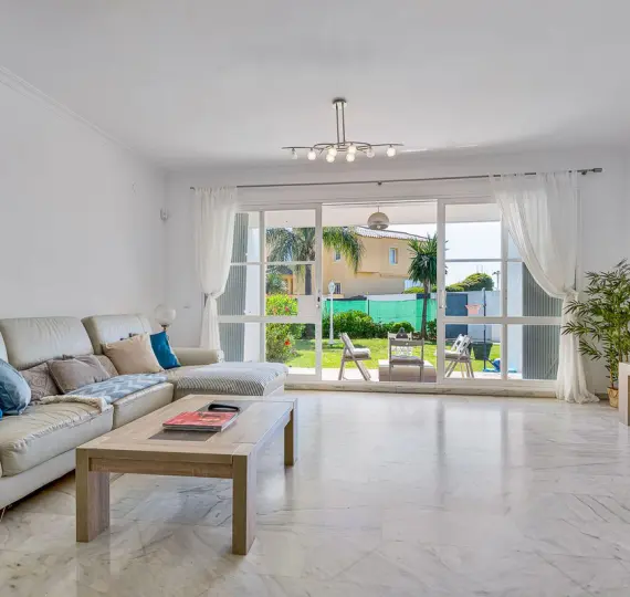 Продажа таунхауса в Calahonda