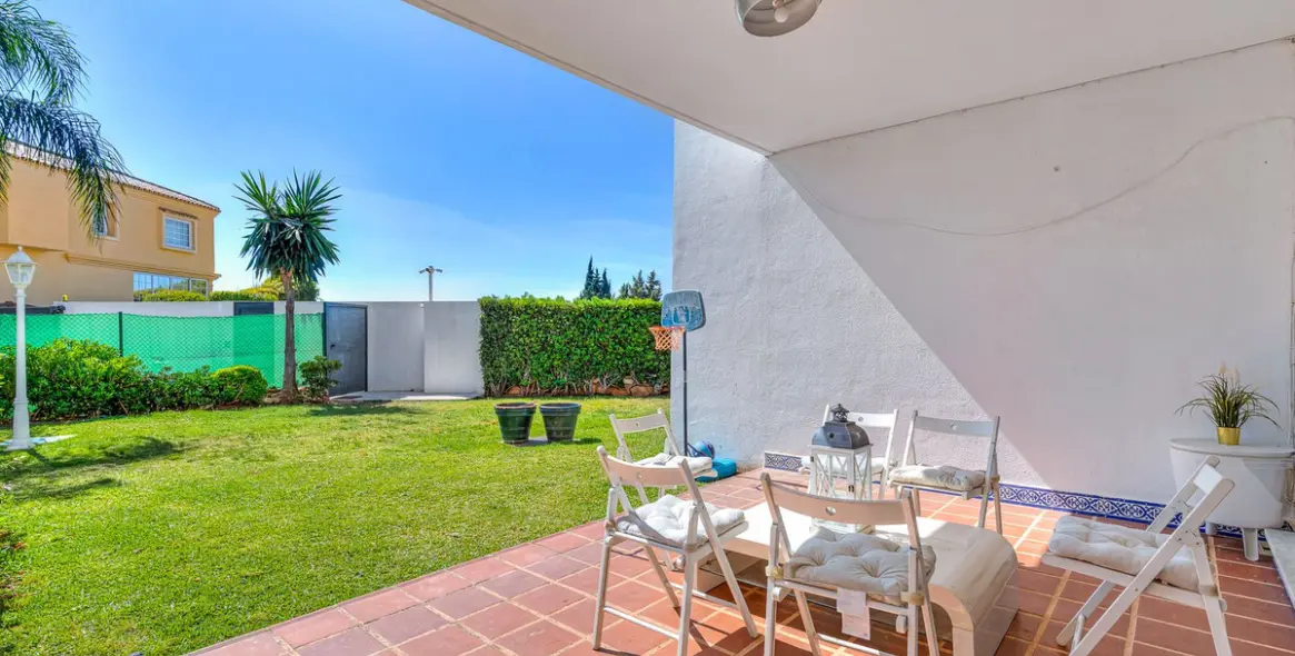 Продажа таунхауса в Calahonda 3