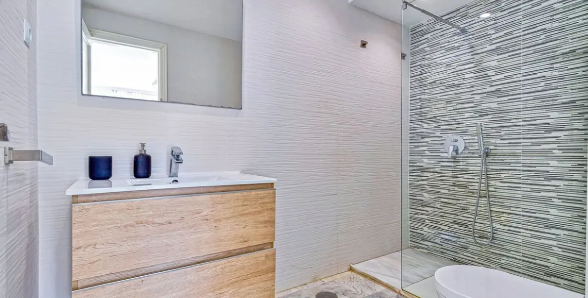 Продажа таунхауса в Calahonda 16