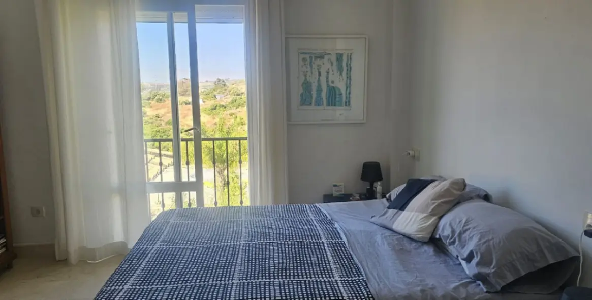 Sale of penthouse in Casares Playa 11