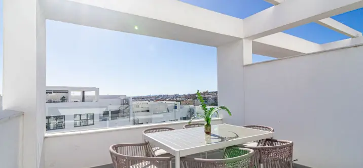 Sale of penthouse in Estepona 0